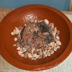 Bubbling rock birdbath