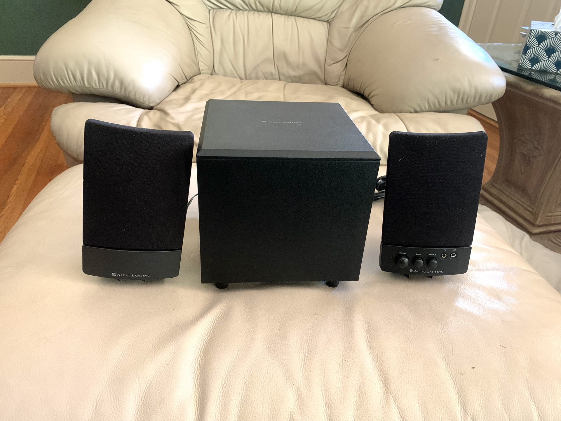 Altec Lansing BXR1121 Computer Speakers W / Subwoofer