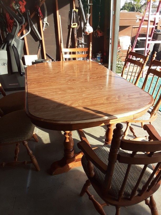 Vendo Este Comedor Grande Con 6 Sillas