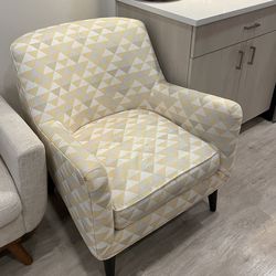 Two comfy beautiful chairs used 5 month