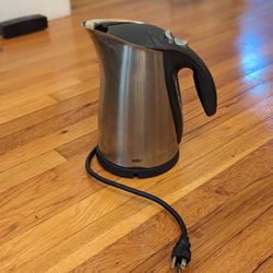 Braun Stainless Steel 7 Cup Electric Kettle