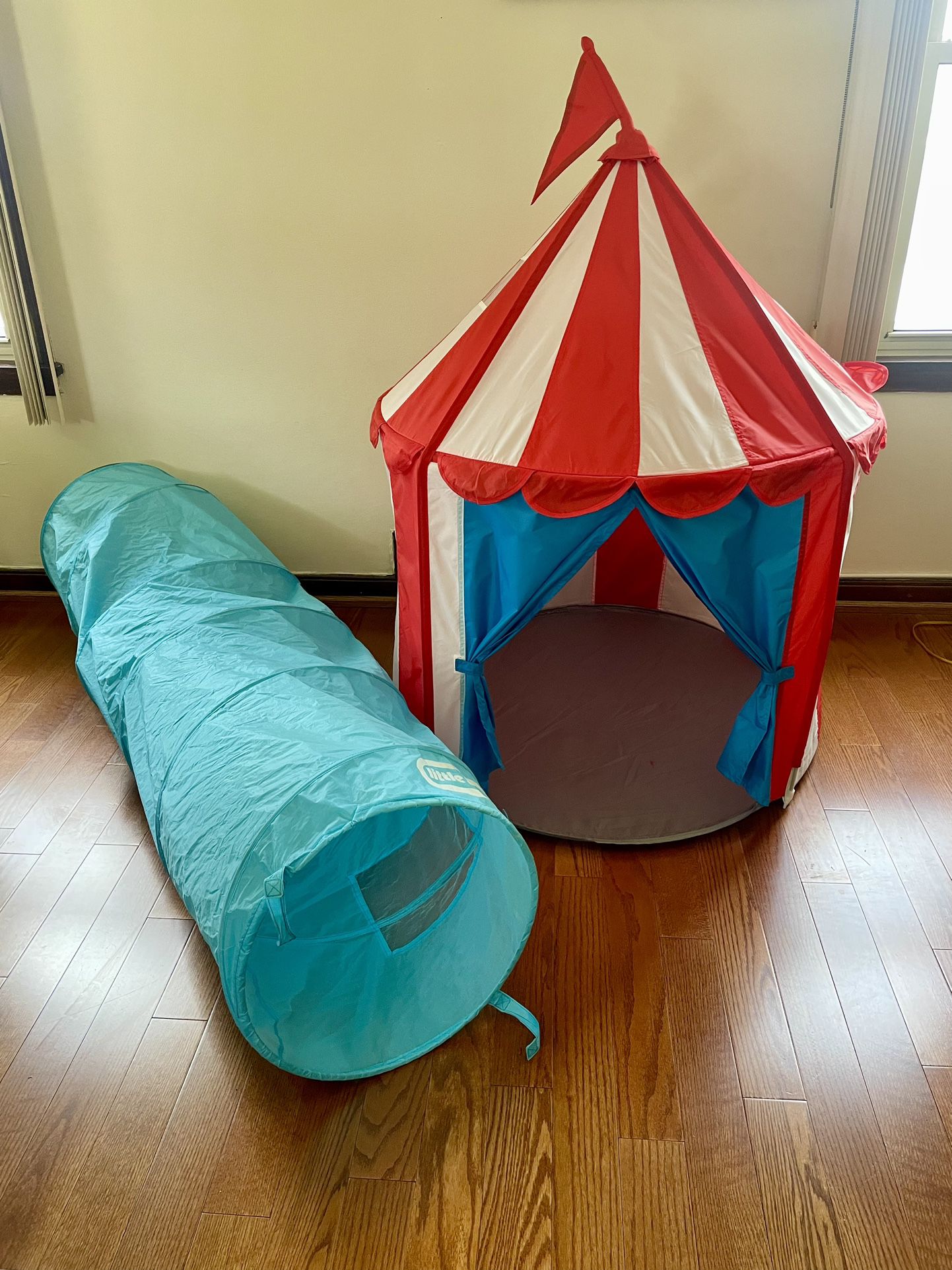 IKEA Kids Circus Play Tent and Little Tikes 5ft Play Tunnel