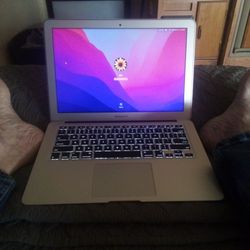 MacBook Air 15 Inch