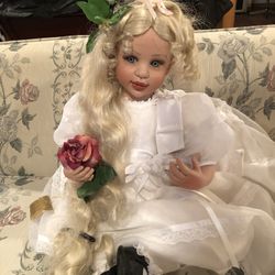 Large Collection Of Porcelain Dolls, I Have Over $3000 Invested, We Sell For $900