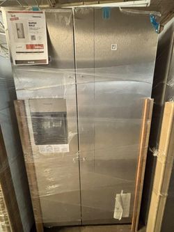 Frigidaire FRSS2623AS Refrigerator