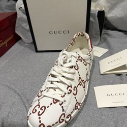 Gucci , Sneakers . Brand new never worn.