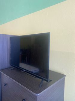 TV 32 inch.