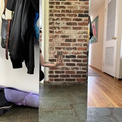 Jewelry Case Mirror in great used condition