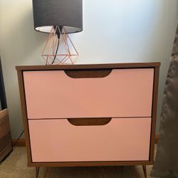 Pair Of Night Stand With Lamps 