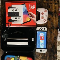 Nintendo Switch OLED  + Controller + 3 Games- Perfect Condition