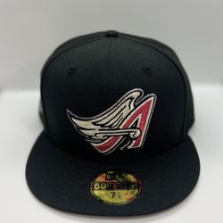 New Era 59fifty Anaheim Angels Black Dome With 40th Patch & Gray UV Size 7 5/8