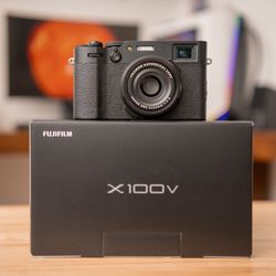 Fujifilm x100v camera