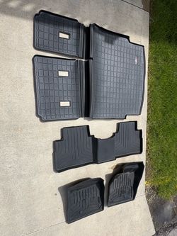 Nissan Rogue 2022 /23 Weather Tech custom mats