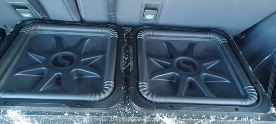 Kicker L15 subs no box