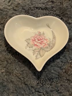 Heart Trinket Dish ~ Cream With A Pink Flower