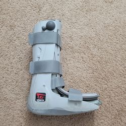 Genesis Full Shell Walker( size M )