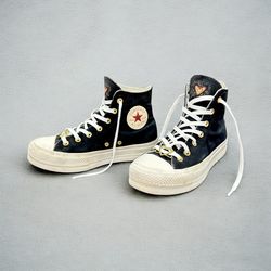 CONVERSE All Star Hearts 2023 Valentine's Day Chuck Taylor Platform Lift HI Shoes Size 8
