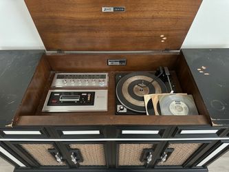 Vintage Zenith Allegro Stereo Console - MCM Cabinet - Turntable & 8-Track