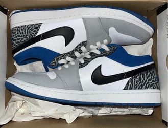 Air Jordan 1 Low SE Sneakers
