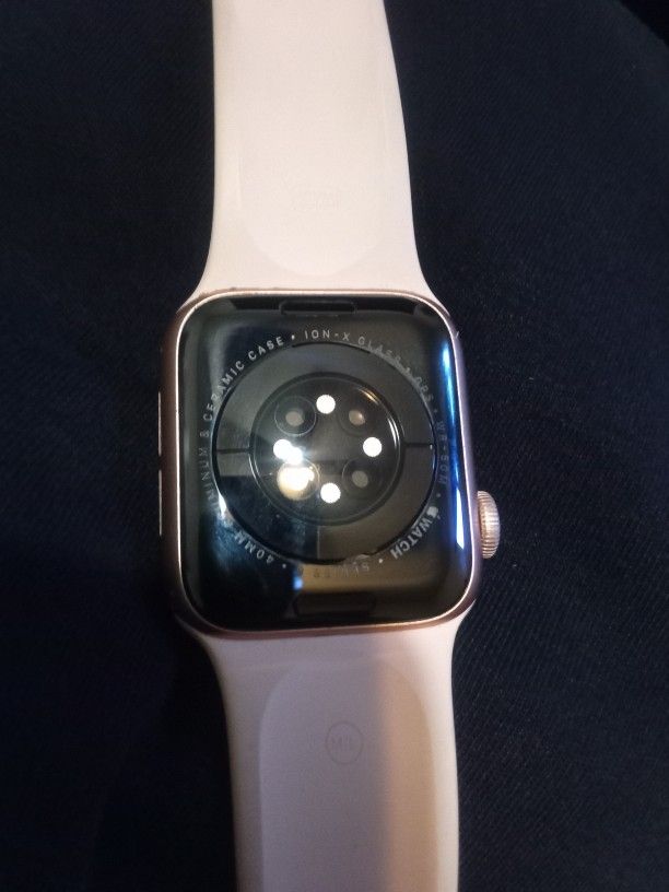 Apple Watch Series 6