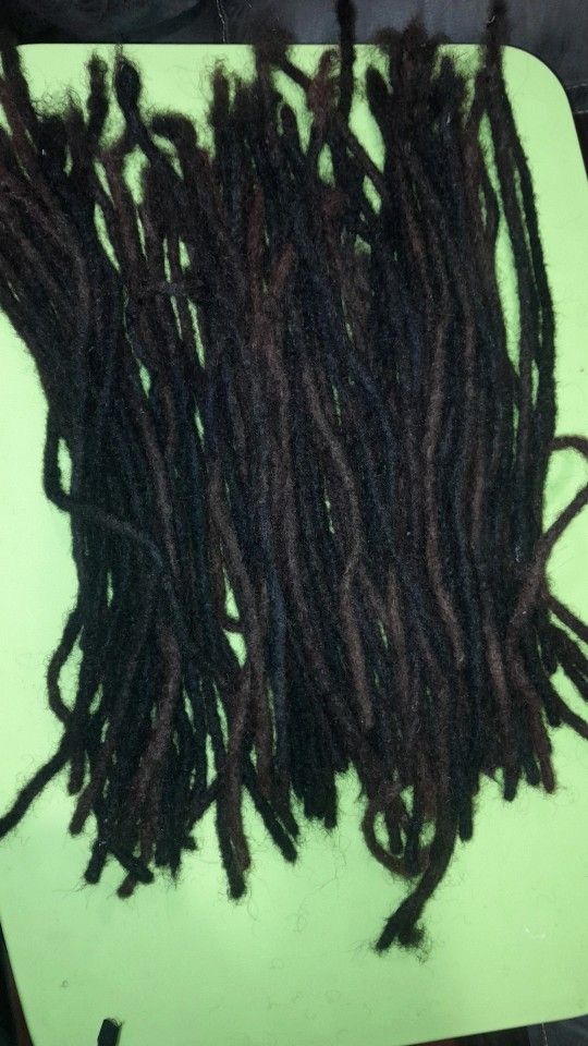 90 Locs
