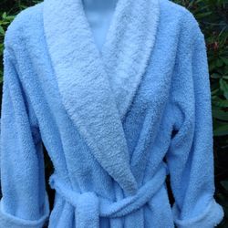 Ladies Size Small Robe