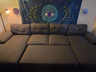 Grey Sofa /w pull out and storage