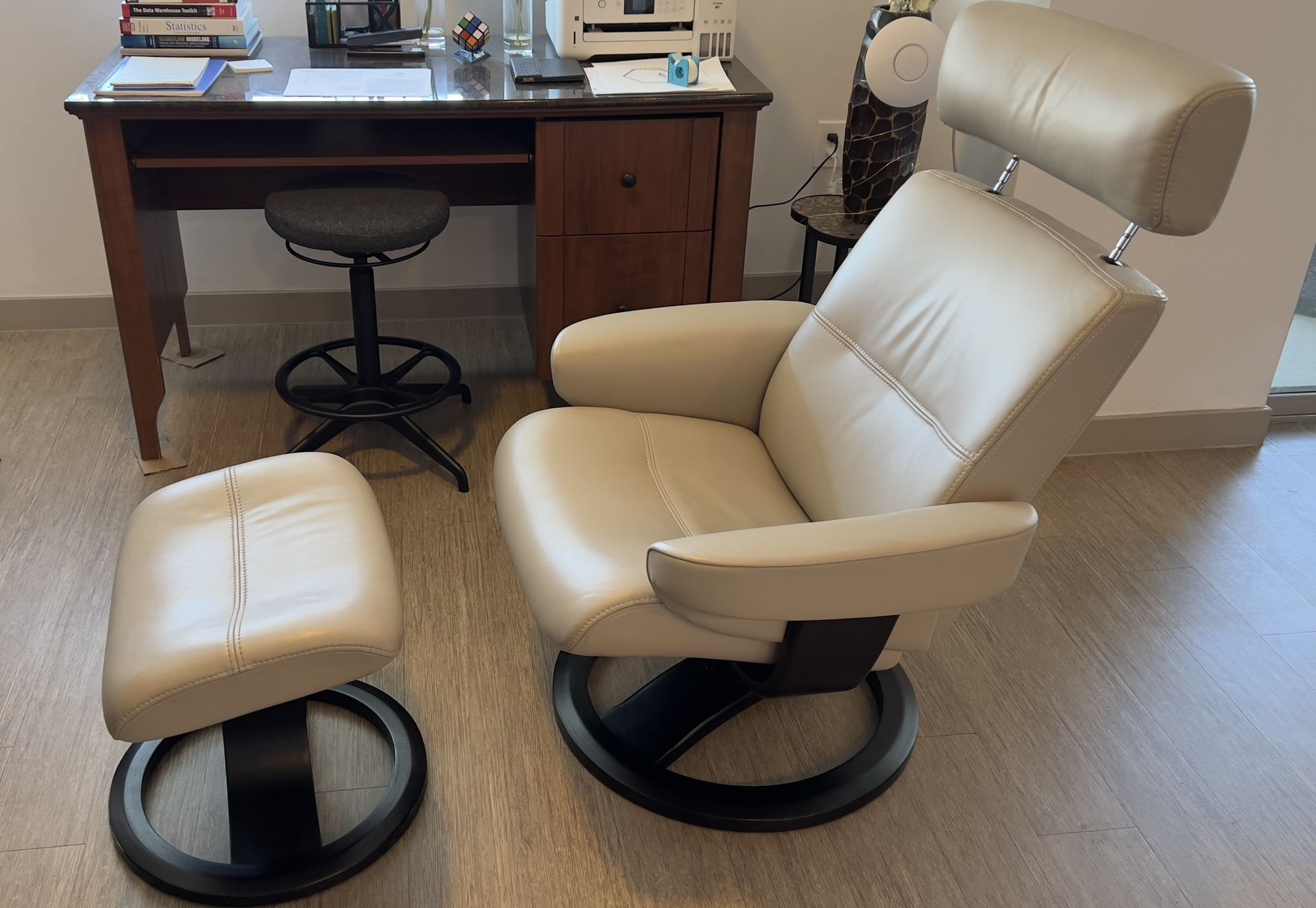 Oslo Recliner & Ottoman