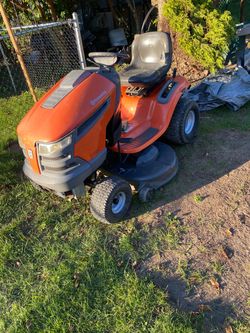 Husqvarna YTH20K 46 inch riding mower with bagger system ,runs works great
