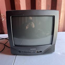Daewoo DTQ-13V1FC CRT Color TV Retro Gaming Television 13" Display 55-Watt