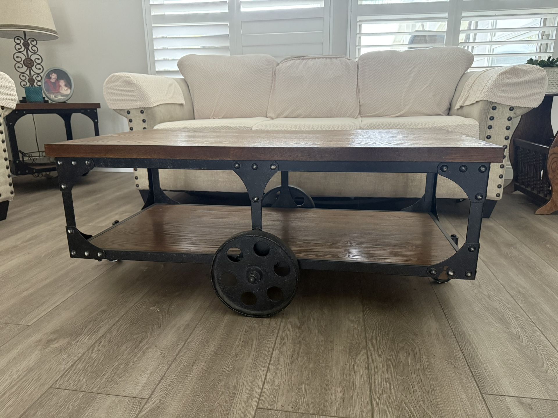 Coffee Table + 2 Side Tables 