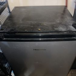 Mini Fridge 