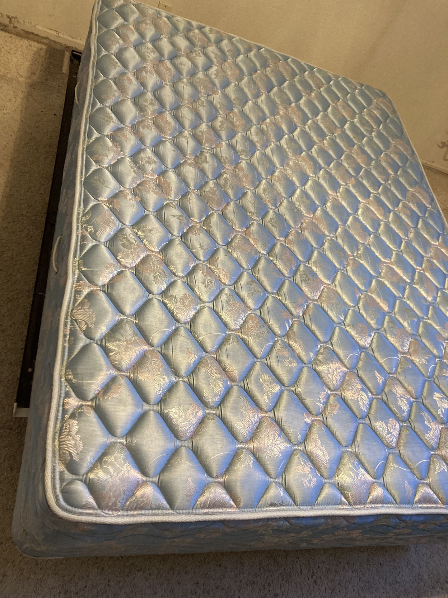 Queen Size Mattress 
