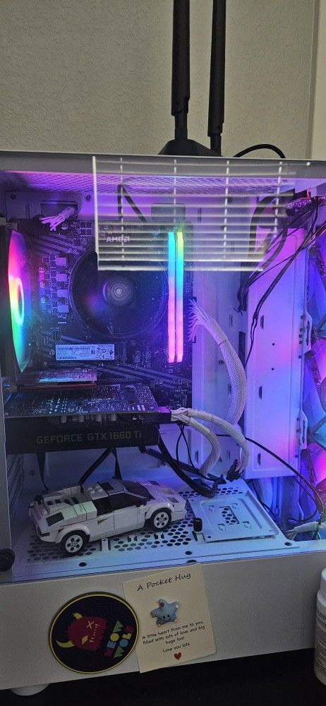 Gaming pc plays anything dead serious
