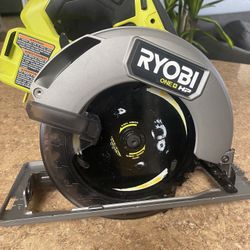 Ryobi One+18 V Brushless Cordless 7-1/4” Circular Saw TOOL ONLY