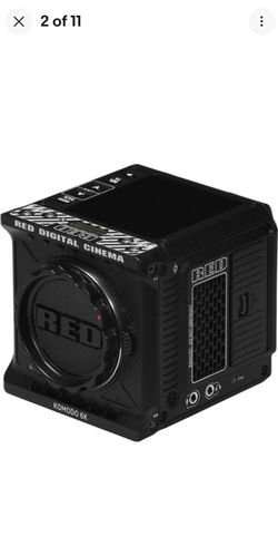 RED DIGITAL CINEMA KOMODO 6K Digital Cinema Camera (Canon RF)