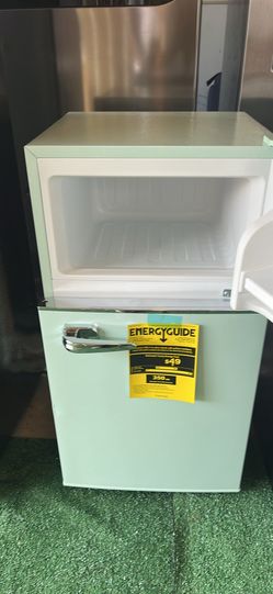 Retro mini fridge
