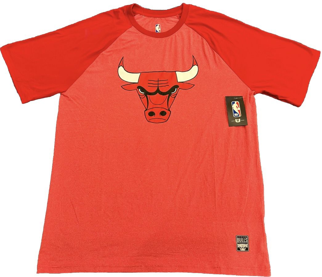 Chicago Bulls T Shirt Men’s L & XL New