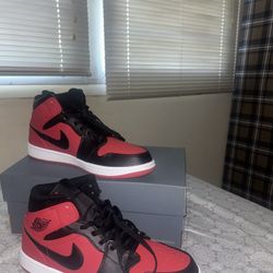 Jordan 1 Midtop