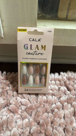 Glam Couture CALA Medium Nails