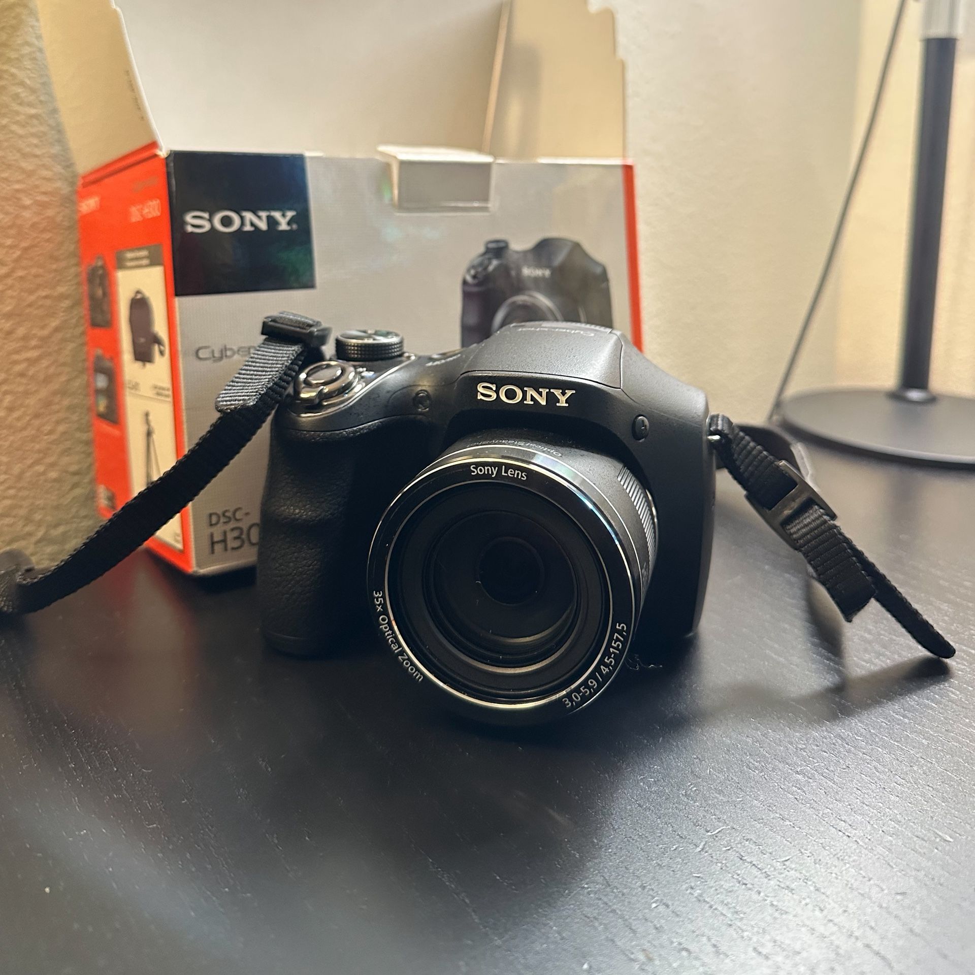 Sony Cyber-Shot DSC-H300 Digital Camera