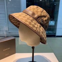 Gucci bucket hats 