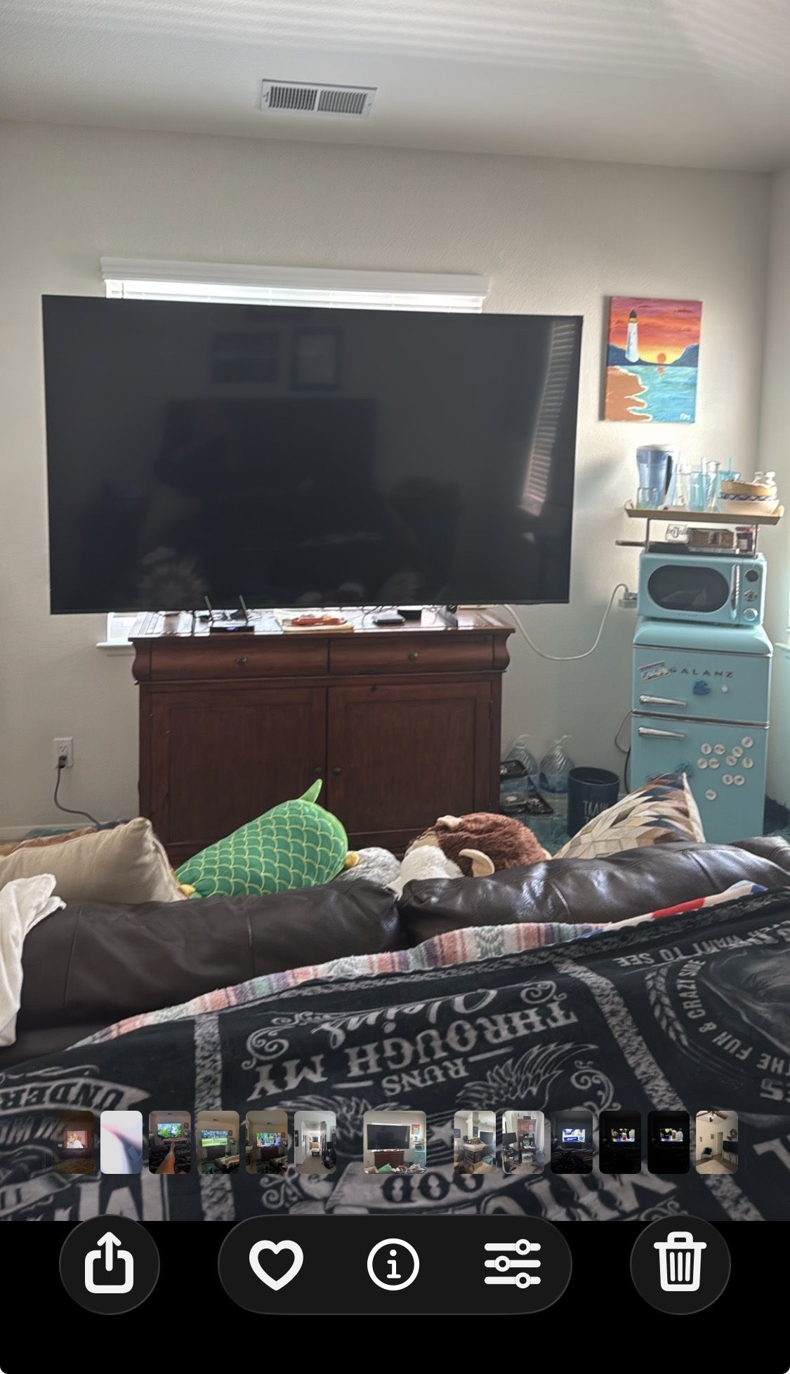 Amazing ! 85" Crystal UHD TV Still Under Warranty.