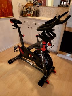 Schwinn IC4 Indoor Bike - excellent condition