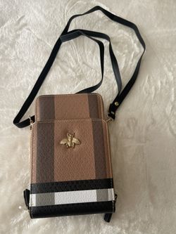 Chic Bow Crossbody Wallet