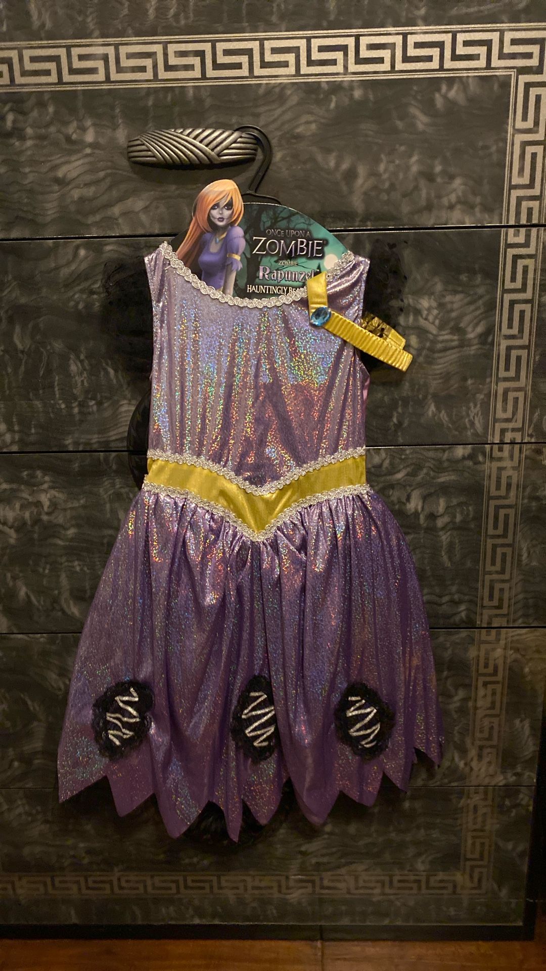Zombie Rapunzel with wig Costume Size 7/8 Medium 