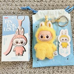 π©· POP MART Labubu THE MONSTERS PIN FOR LOVE Vinyl Plush Pendant β Letter P