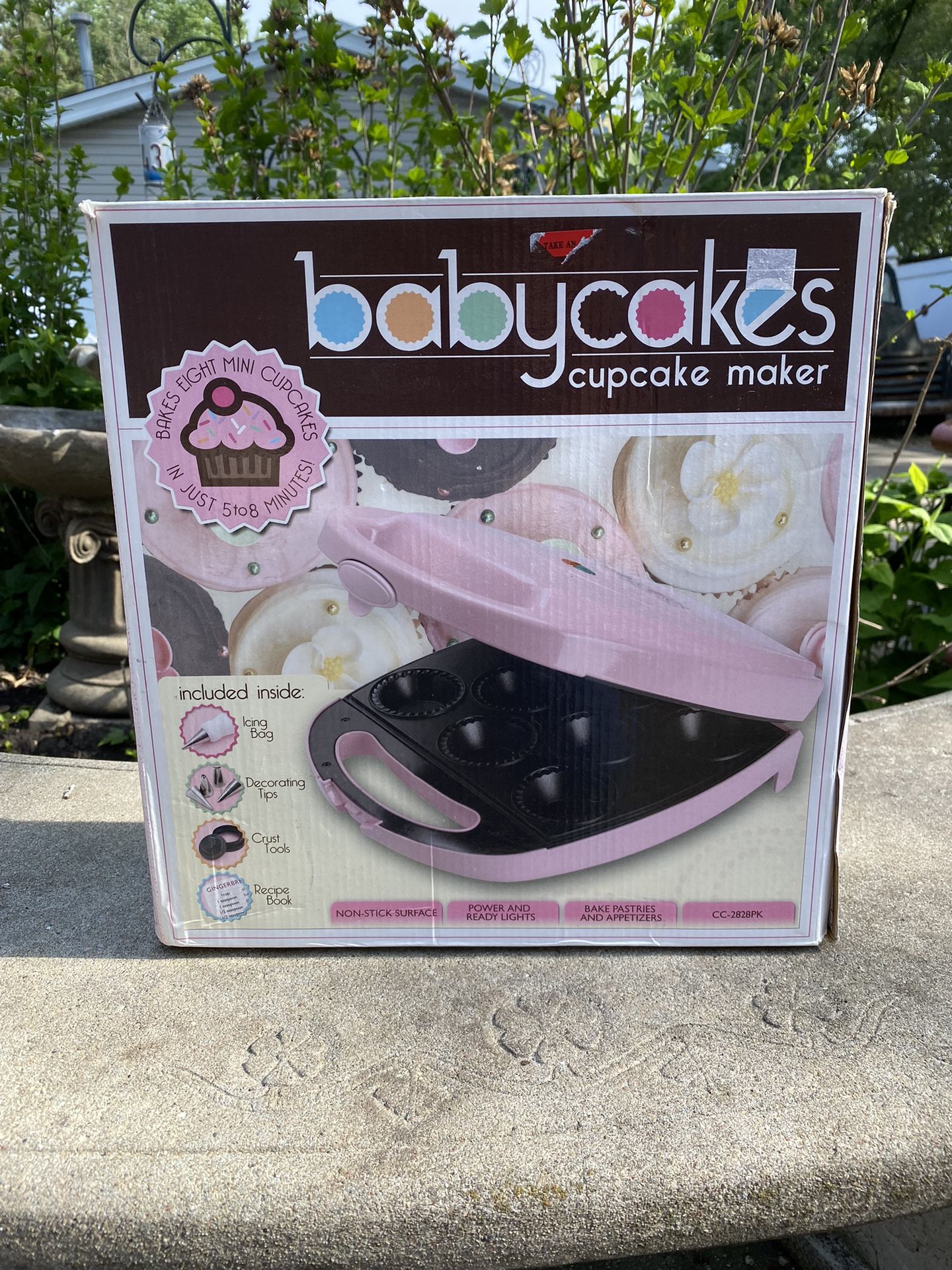 Baby cakes Cupcake Maker