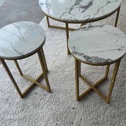 Round faux table set