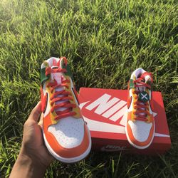 Nike Dunks 